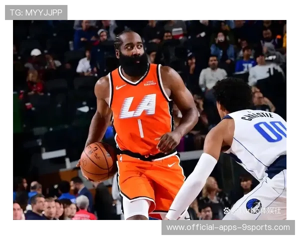 哈登13+13难阻快船四连败，布克21+10+9，哈登和布克谁厉害