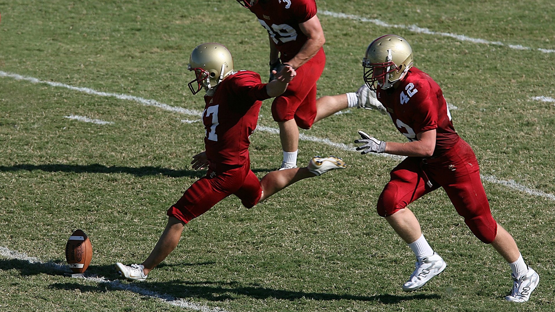 世界田径:肯尼亚跑者多项破纪录,赛场火爆!,肯尼亚 田径