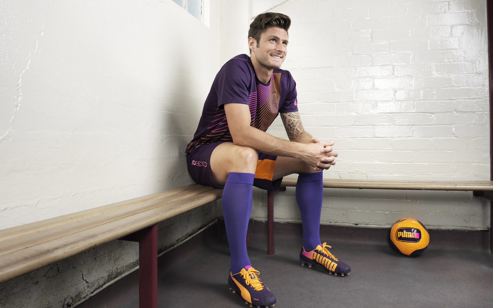 欧冠积分榜:曼城、拜仁全胜,巴萨陷入困境,欧冠最新积分排行