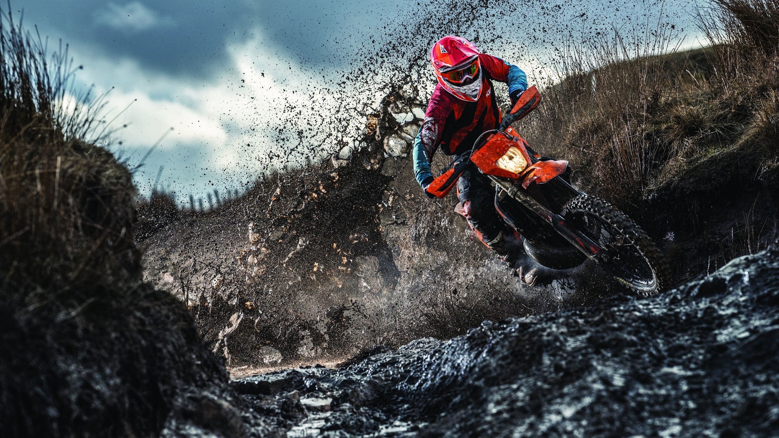 九游9游-赛季末冲刺，谁能实现“逆转崛起”？