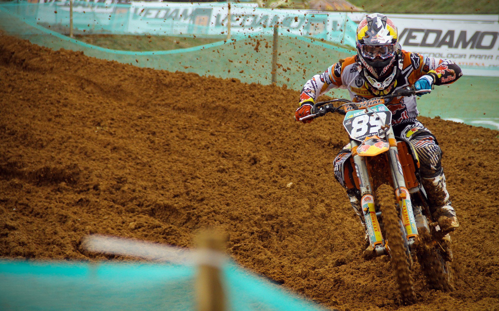 “安赫尔·巴尔博萨的强攻能力与反击速度，成为美洲狮队制胜的关键因素”